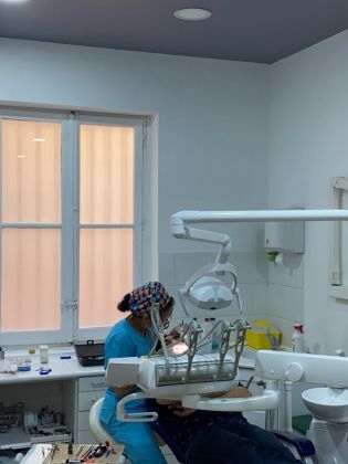 Sala de la cl&iacute;nica dental Salud Natural One